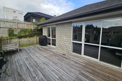 Photo of property in 10 Garrett Drive, Whalers Gate, New Plymouth, 4310