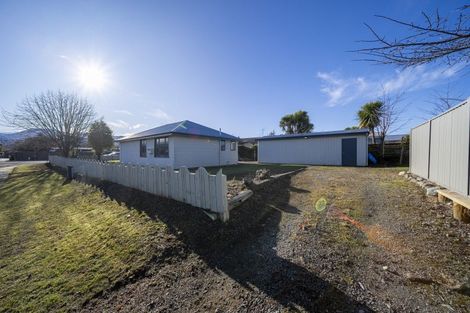 Photo of property in 12 Sutherland Street, Te Anau, 9600