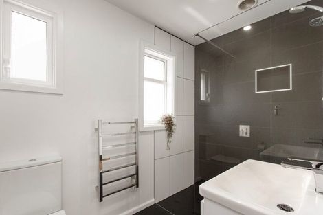 Photo of property in 6 Palmside Street, Somerfield, Christchurch, 8024