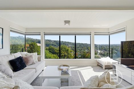 Photo of property in 15 Lookaway Place, Huntsbury, Christchurch, 8022