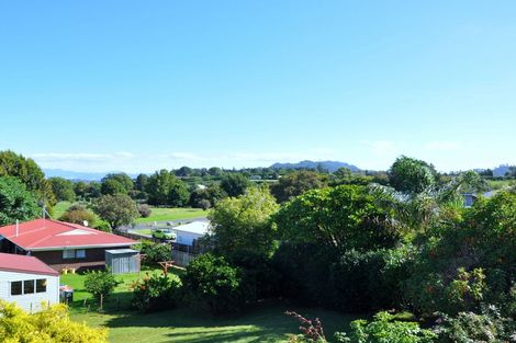 Photo of property in 122 Athenree Road, Athenree, Katikati, 3177
