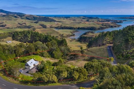 Photo of property in 120 Maungatawhiri Road, Raglan, 3295