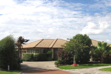 Photo of property in 14 Freestone Place, Henderson, Auckland, 0612