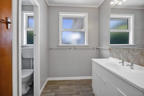 Photo of property in 53 King Street, Opunake, 4616