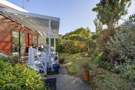 Photo of property in 63 Convent Road, Otaki, 5512