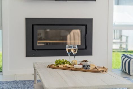 Photo of property in 17 Waitotara Way, Whitianga, 3510