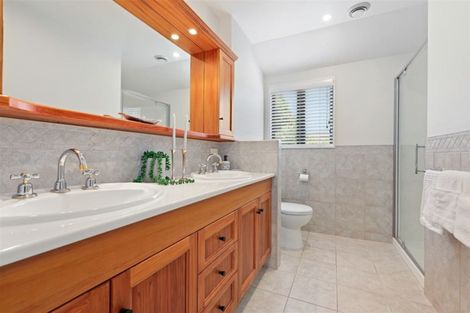 Photo of property in 13 Thorrington Road, Cashmere, Christchurch, 8022