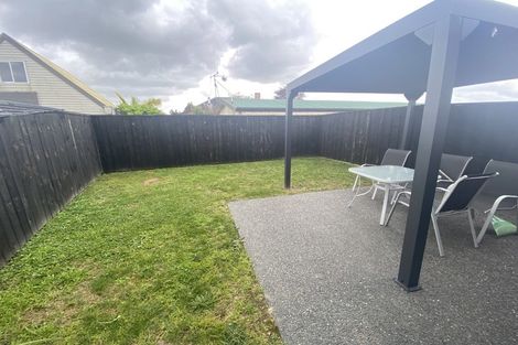 Photo of property in 2/14 Mitcham Avenue, Forest Lake, Hamilton, 3200