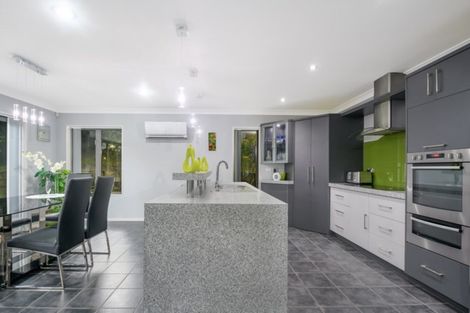 Photo of property in 5 Fantail Heights, Picton, 7220