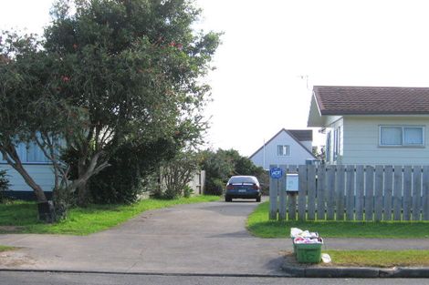 Photo of property in 15 Greenstone Place, Clover Park, Auckland, 2019