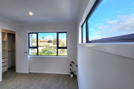 Photo of property in 10 Miramar Place, Pakuranga, Auckland, 2010