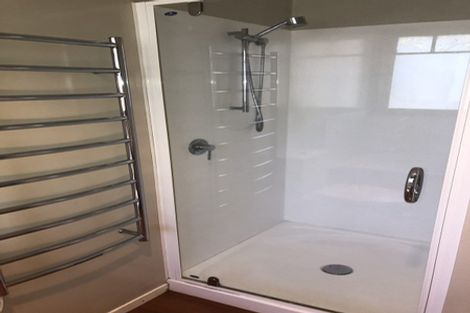 Photo of property in 1/51 Deep Creek Road, Waiake, Auckland, 0630