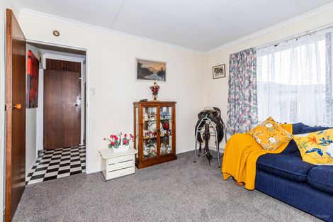 Photo of property in 5-5a Rugby Street, Waimate, 7924