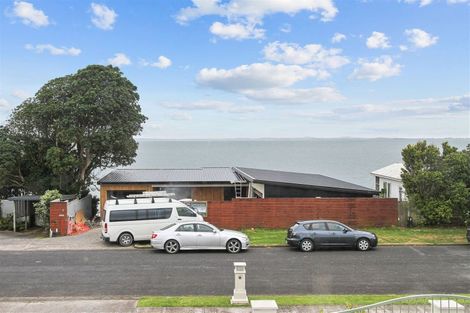 Photo of property in 7 Crispe Road, Clarks Beach, 2122