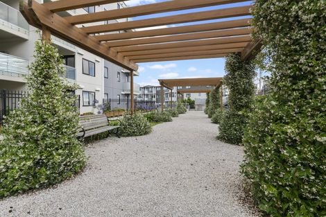 Photo of property in Apollo Apartments, 201/46 Rosedale Road, Rosedale, Auckland, 0632