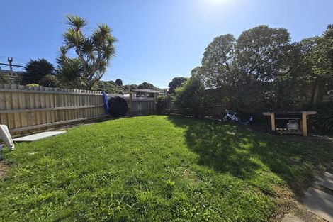 Photo of property in 90 Dimock Street, Titahi Bay, Porirua, 5022