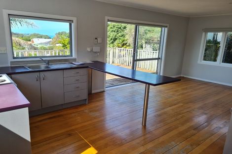 Photo of property in 855 Whangaparaoa Road, Manly, Whangaparaoa, 0930