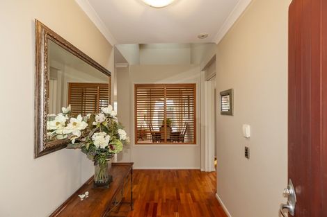 Photo of property in 8 Regent Drive, Paraparaumu Beach, Paraparaumu, 5032