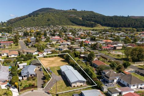Photo of property in 8c Kouma Place, Fairy Springs, Rotorua, 3015