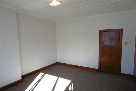 Photo of property in 27 Bulteel Street, New Plymouth, 4310