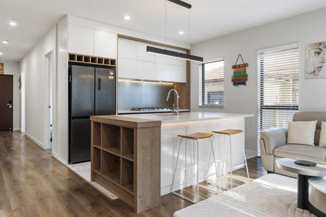 Photo of property in 33 Farranfore Road, Opaheke, Papakura, 2113