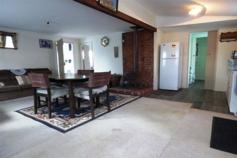 Photo of property in 5 Rimu Street, Kaka Point, Balclutha, 9271