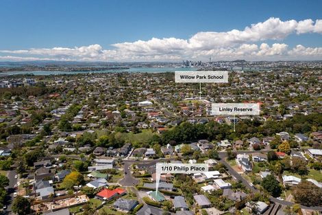 Photo of property in 1/10 Philip Place, Hillcrest, Auckland, 0627