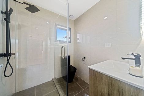 Photo of property in 12c Hill Crescent, New Lynn, Auckland, 0600