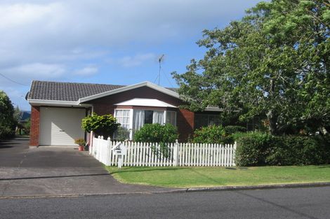 Photo of property in 3/13 Brook Street, Milford, Auckland, 0620