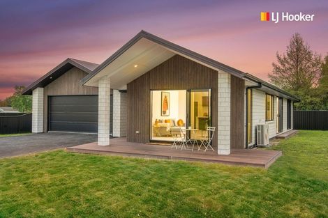 Photo of property in 44 Constitution Avenue, Milton, 9220