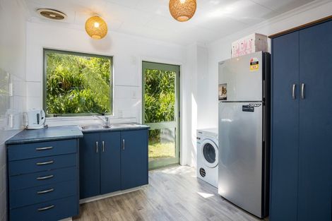 Photo of property in 142 Seaview Road, Westown, New Plymouth, 4310