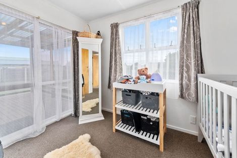 Photo of property in 19 Fenruss Street, Fairy Springs, Rotorua, 3015