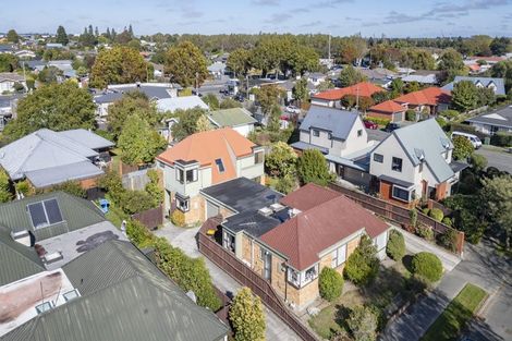 Photo of property in 2/4 Gatonby Place, Avonhead, Christchurch, 8042