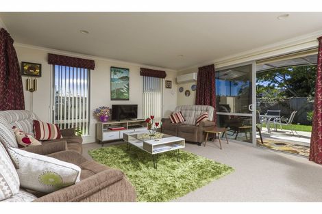 Photo of property in 1 Holly Way, Tahunanui, Nelson, 7011