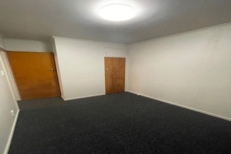 Photo of property in 2/37 Clevedon Road, Papakura, 2110