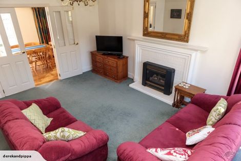 Photo of property in 17 Peakes Road, Saint Johns Hill, Whanganui, 4501