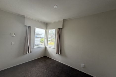 Photo of property in 1/12 Meadway, Sunnyhills, Auckland, 2010