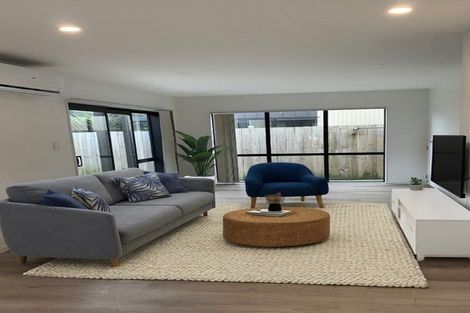 Photo of property in 49 Black Beech Crescent, Takanini, 2110