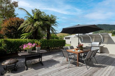 Photo of property in 19 Okareka Loop Road, Lake Okareka, Rotorua, 3076