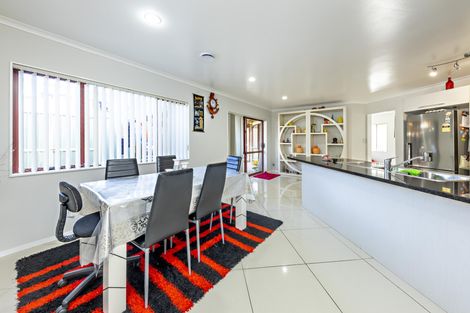 Photo of property in 62 Robert Ross Place, Clendon Park, Auckland, 2103