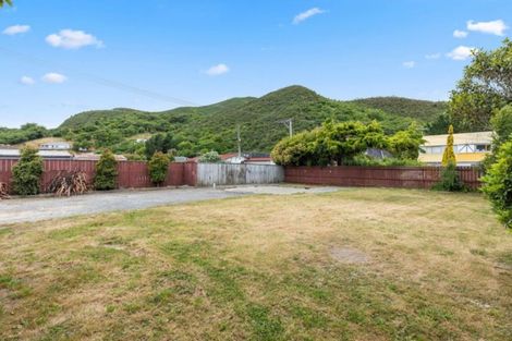 Photo of property in 394a Cambridge Terrace, Naenae, Lower Hutt, 5011