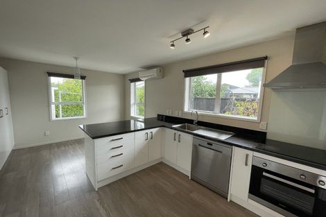 Photo of property in 2/7b Camrose Place, Ilam, Christchurch, 8041