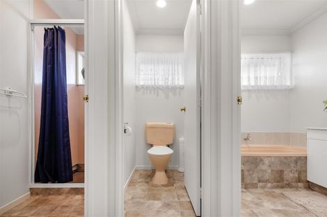 Photo of property in 18 Robertson Street, Glenholme, Rotorua, 3010