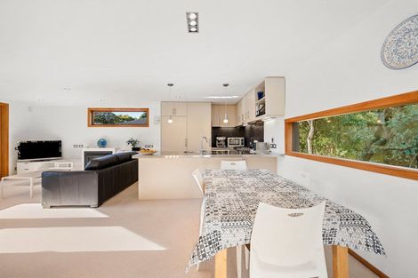 Photo of property in 37 Nicholson Road, Khandallah, Wellington, 6035