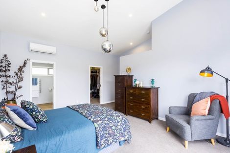 Photo of property in 21 Pempsey Street, Silverstream, Upper Hutt, 5019