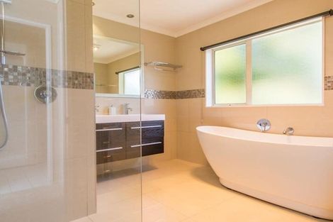 Photo of property in 8 Athenry Place, Dannemora, Auckland, 2016