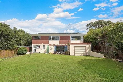 Photo of property in 4 Alton Terrace, Pakuranga Heights, Auckland, 2010