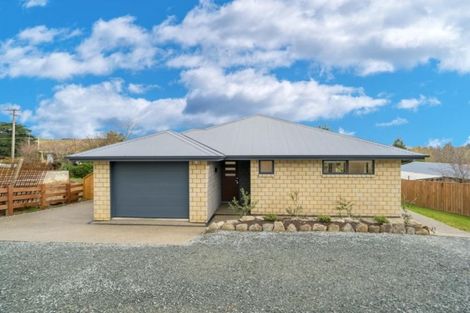 Photo of property in 25a Thurso Street, Lawrence, 9532