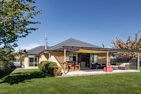 Photo of property in 10 Rhoboro Road, Twizel, 7901