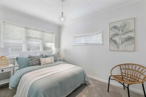 Photo of property in 1/15 Stanley Avenue, Milford, Auckland, 0620